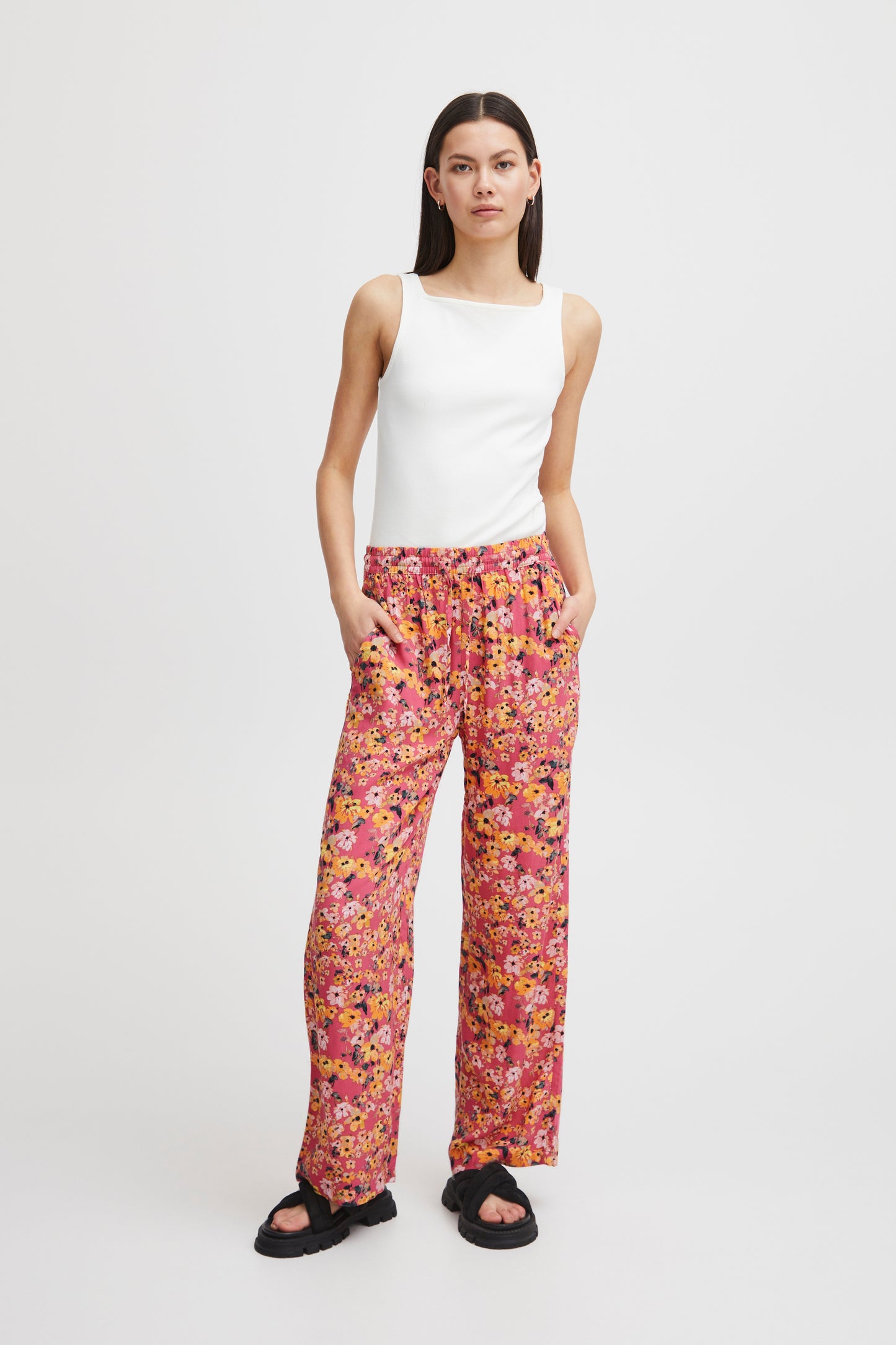 Pantalon ICHI fleurs | Carmin