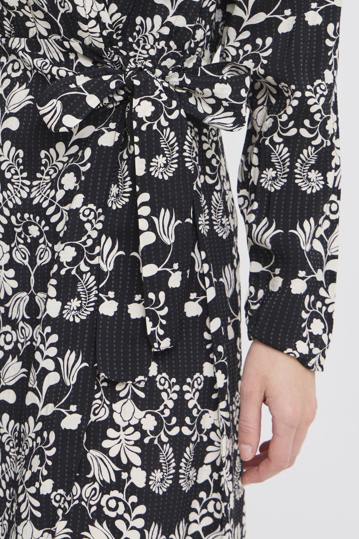 Robe Gocina | Fleurs noirs