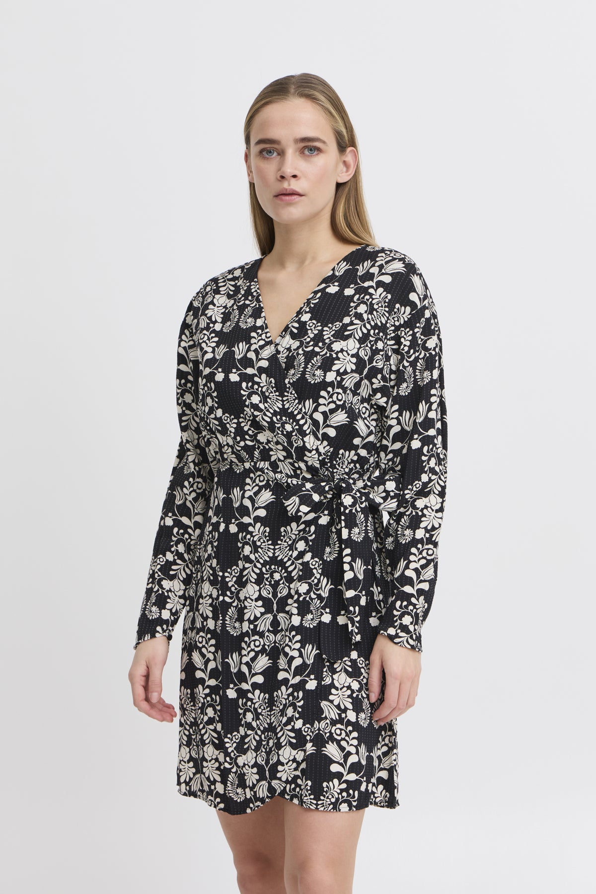 Robe Gocina | Fleurs noirs