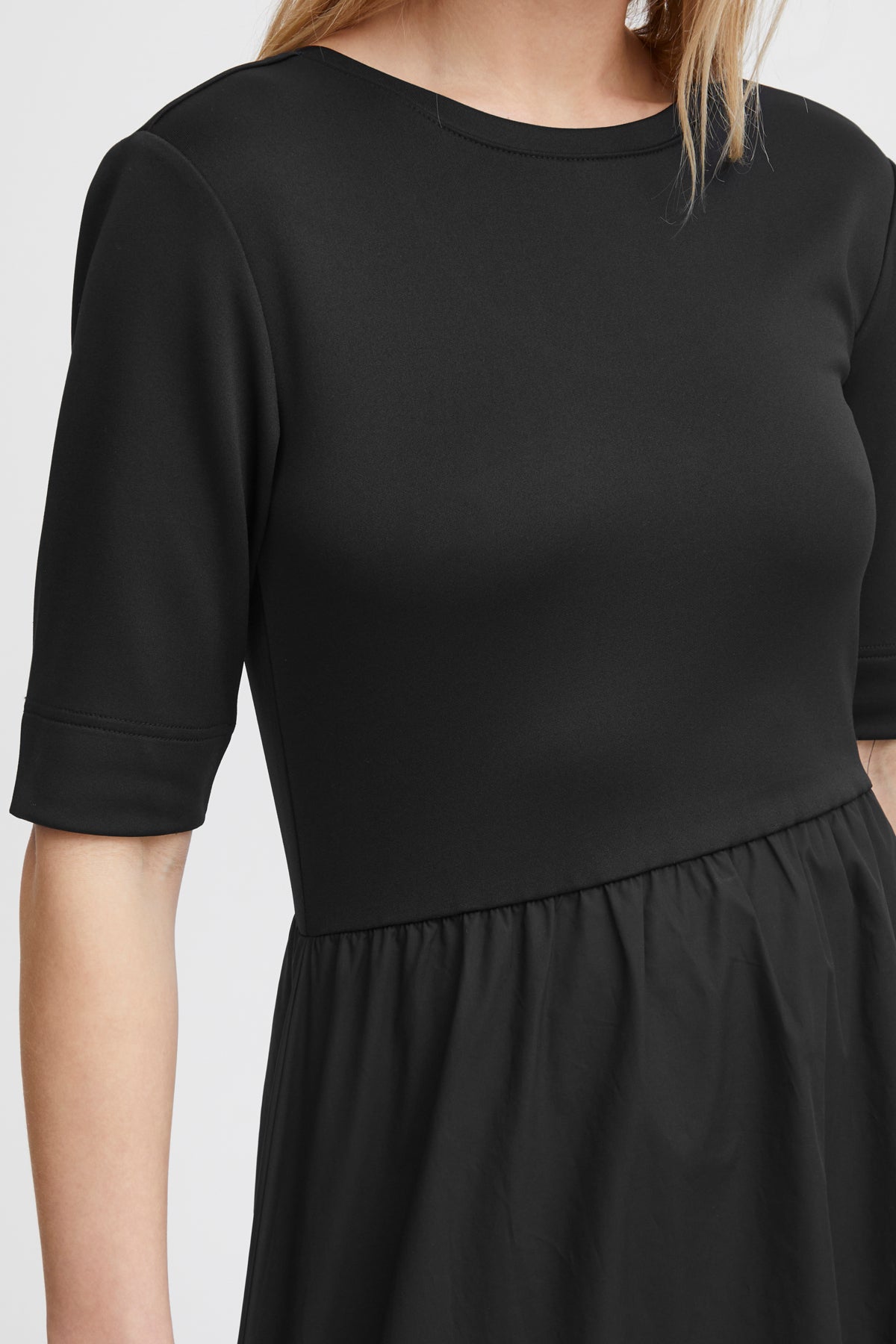 Robe Rini | Noire