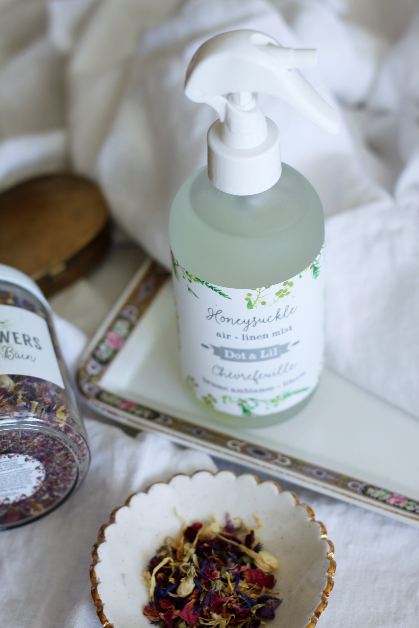 Room mist & CHÈVREFEUILLE bedding