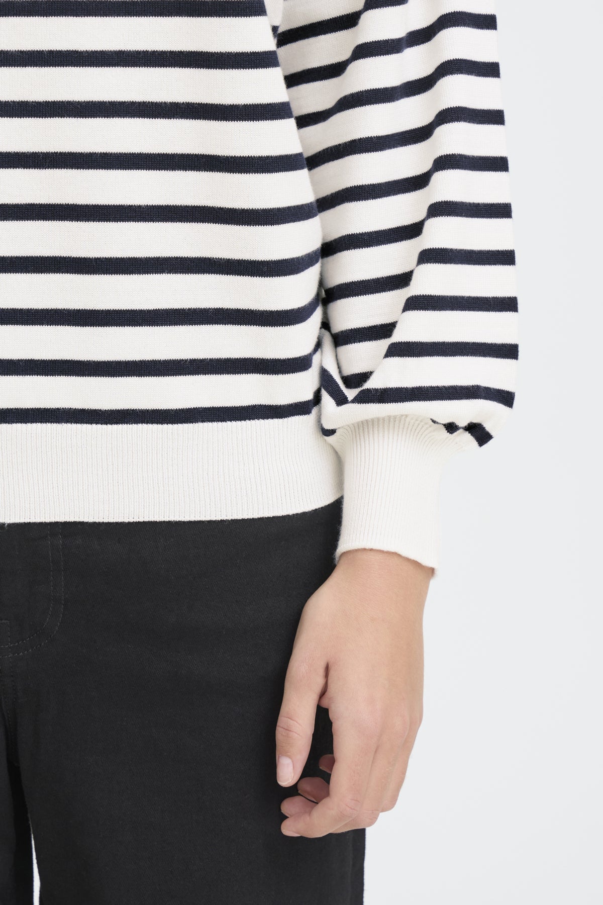 Tricot Luls | Ligné noir