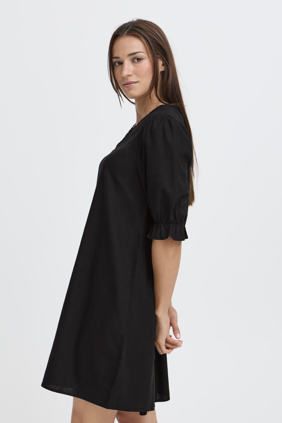 Robe Falakka - B.Young | Météorite