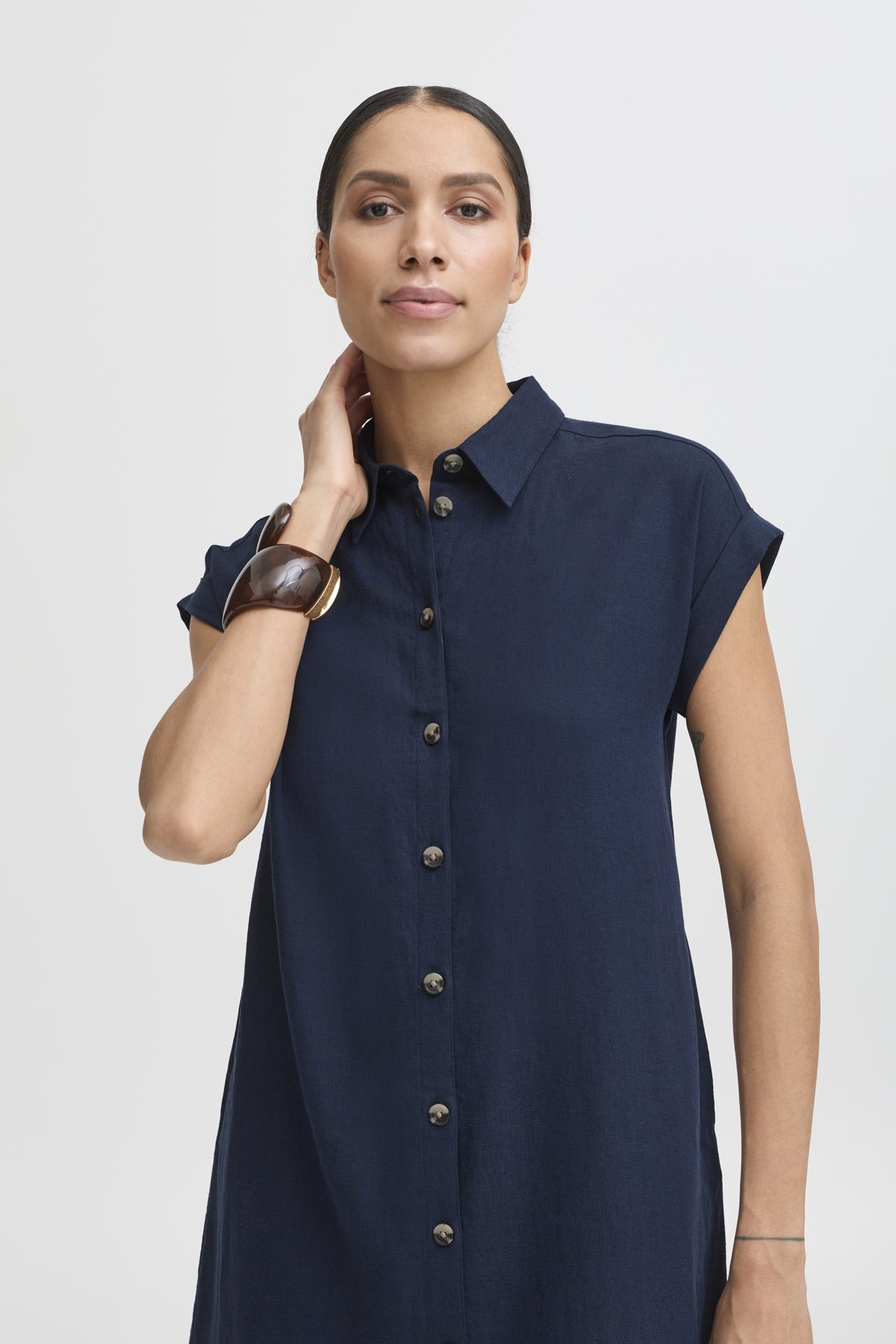 Robe Falakka - B.young | Marine