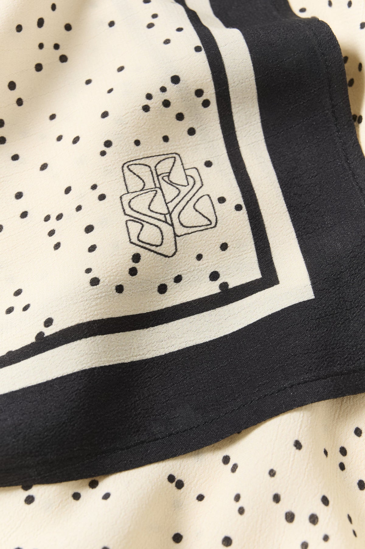 Foulard Priscilla - Saint Tropez | Noir et crème